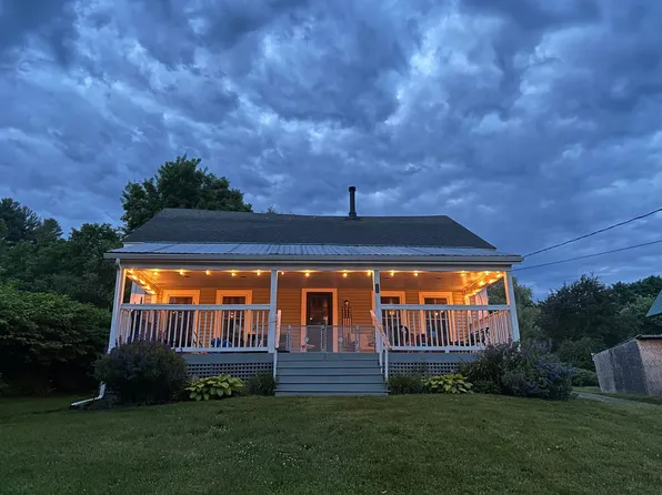 1700 Cadys Falls Road, Morristown, VT 05661