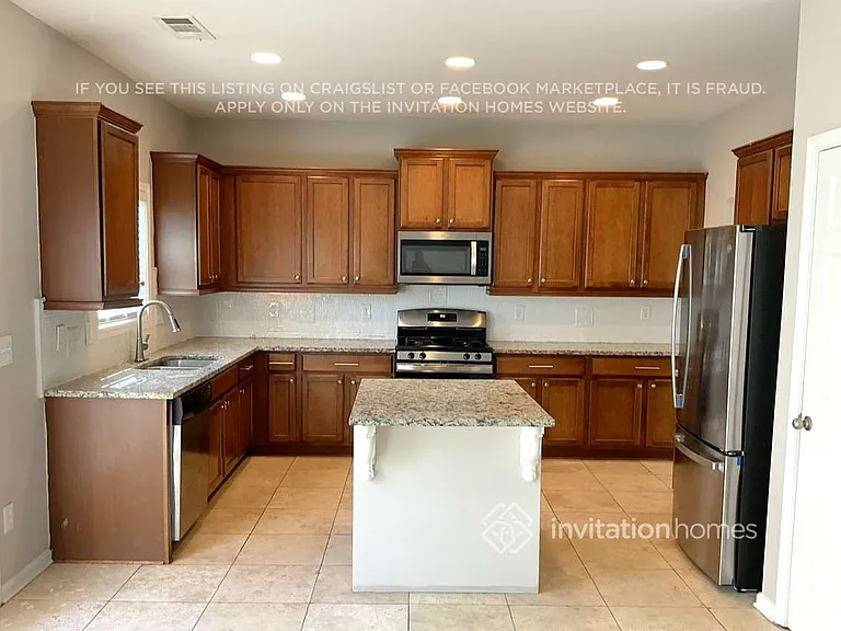 3851 Lake Sanctuary Way — Photo 6
