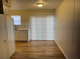 2614 Zion Rd #302, Henderson, KY 42420