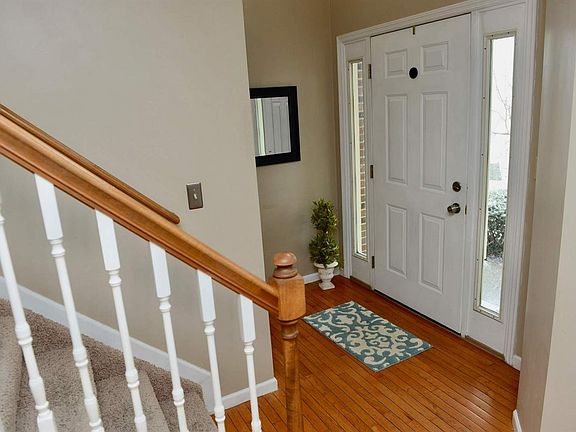 3rd image of 4988 Long Dr