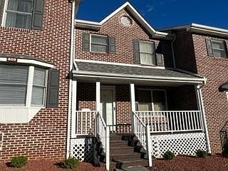 2nd image of 809 Edgemont North St Unit D
