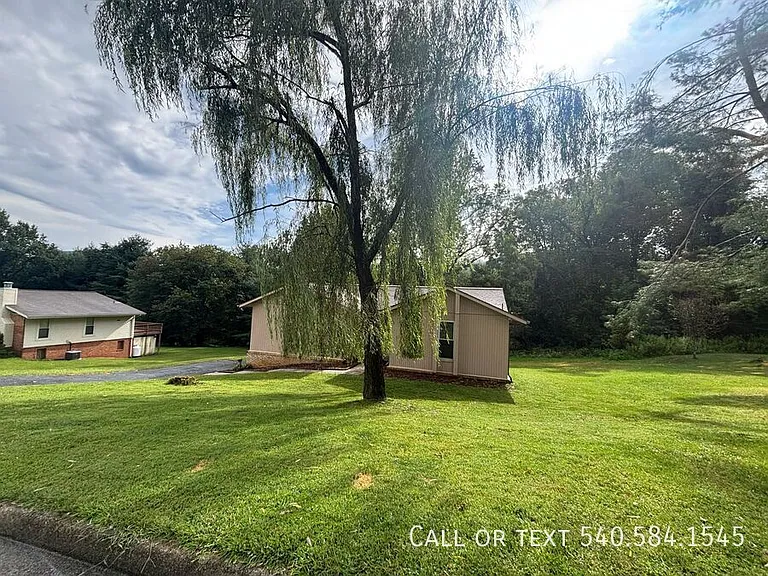 6421 Orchard View Ln — Photo 2