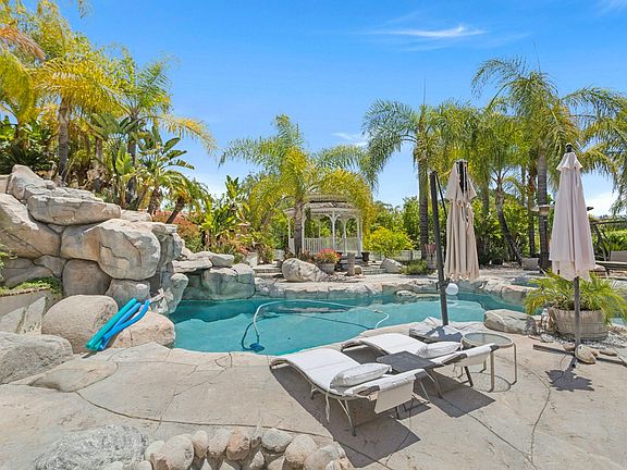 2nd image of 31500 Britton Cir
