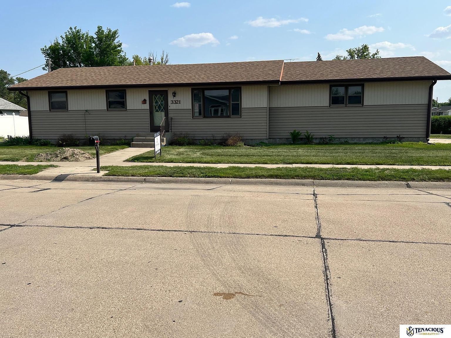 3321 30th St, Columbus, NE 68601 Zillow
