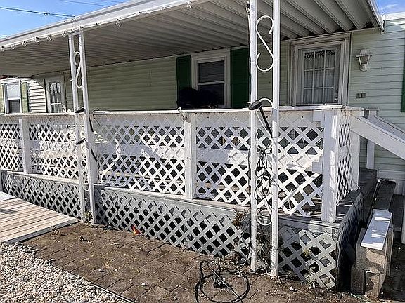 3rd image of 30 Yerkes Ave