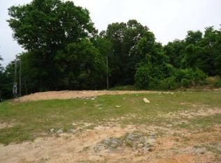 6 Twin Ridge Dr, Phenix City, AL 36869