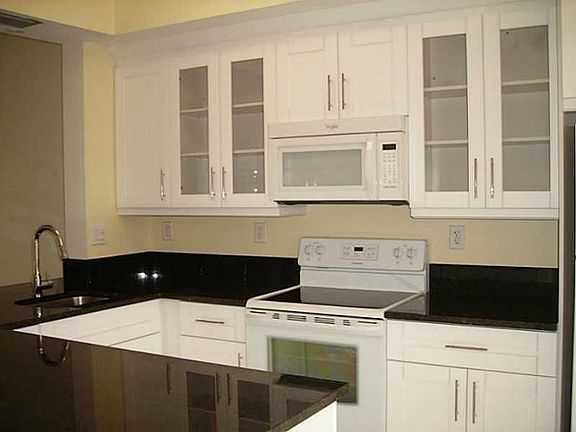 2nd image of 1905 SW 15th St APT 8