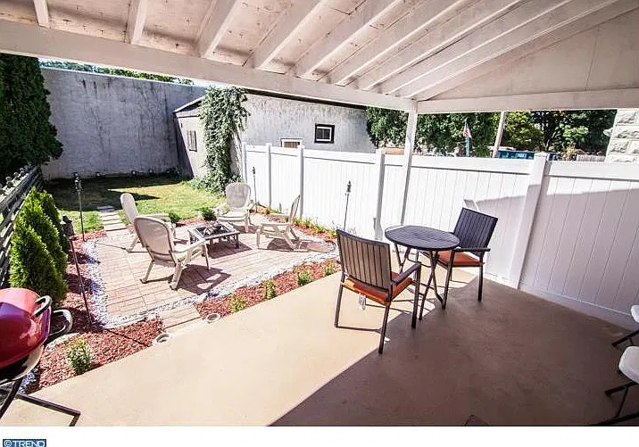 3 bed, 1.5 bath, 1538 sqft, $2,800 — Photo 2