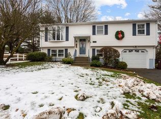 1 Star Ave, Woonsocket, RI 02895