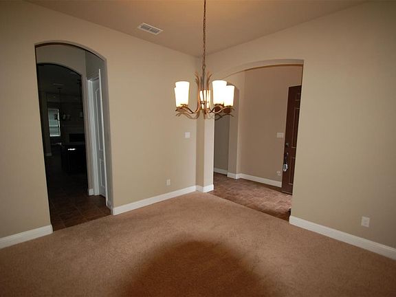 4th image of 4305 Oak Chase Dr