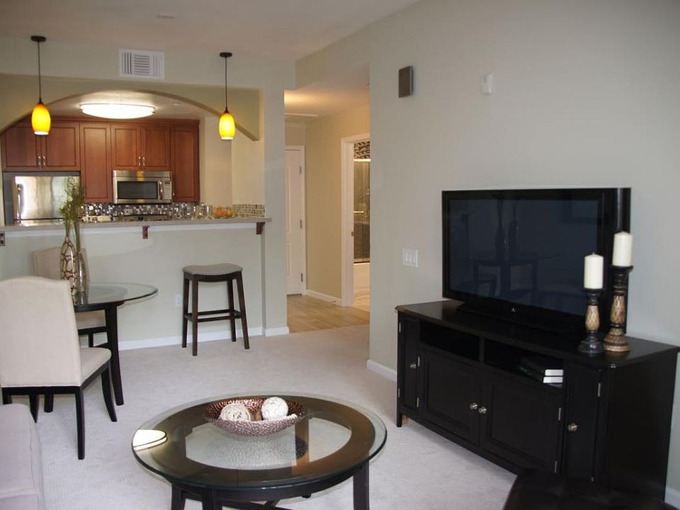 Spacious Family Room & Kitchen