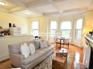 227 Newbury St #5, Boston, MA 02116