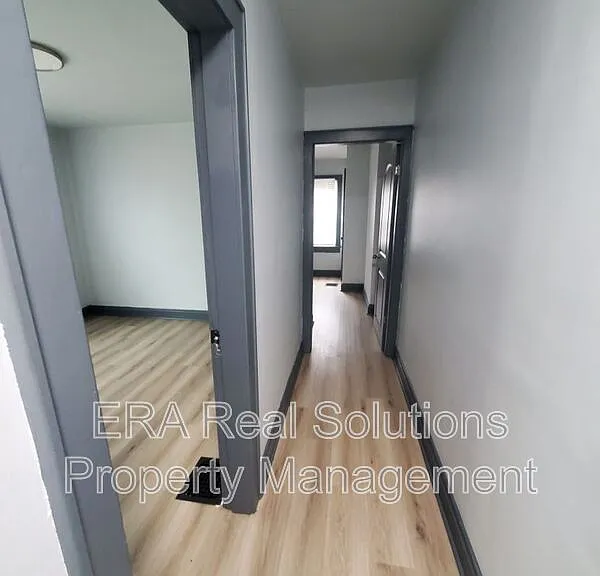 548 S Wayne Ave — Photo 9