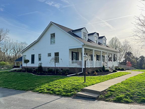 5th image of 2447 Hall Rd