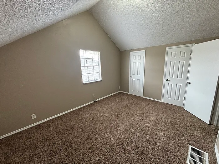 1318 E Pine Ave — Photo 21