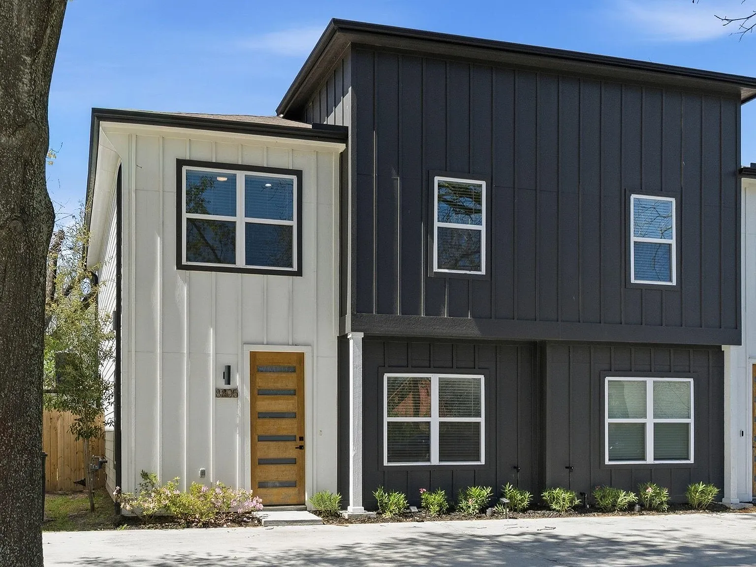 4 bed, 3.0 bath, 1476 sqft, $1,850 — Photo 2