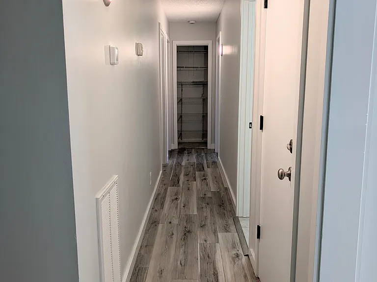 130 Hillside Dr — Photo 18