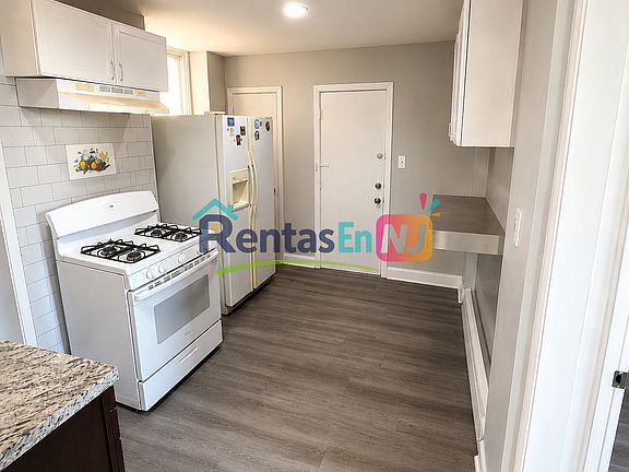 2nd image of 367 Morris Ave #2B