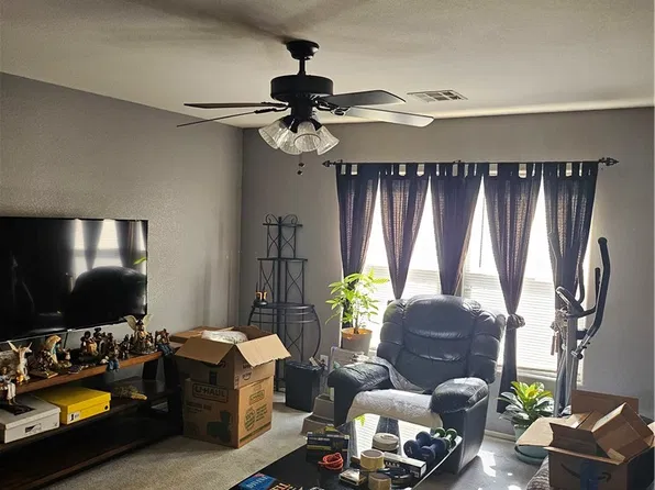 4212 Walnut Glen Dr, Las Vegas, NV 89115