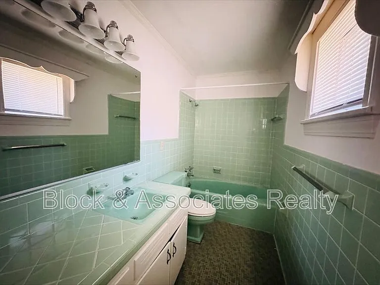 711 N Fayetteville St — Photo 7