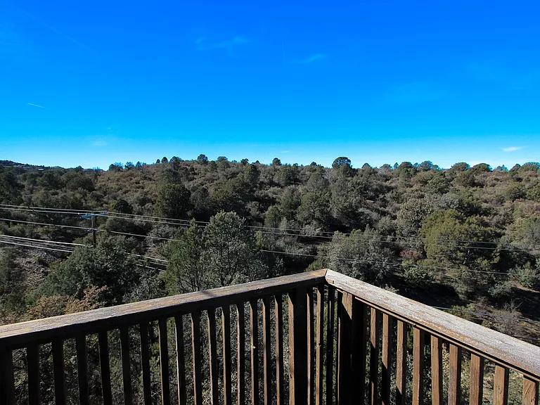 550 Eastwood Pl — Photo 19