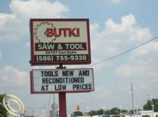 26707 Van Dyke Ave, Center Line, MI 48015