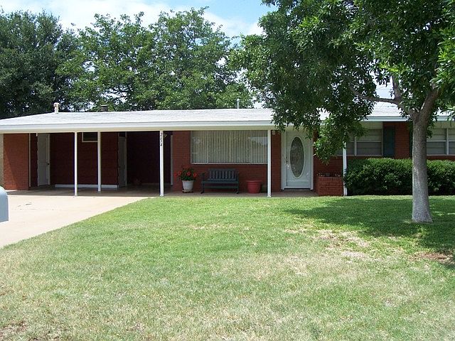 1st image of 2674 Yale Ave
