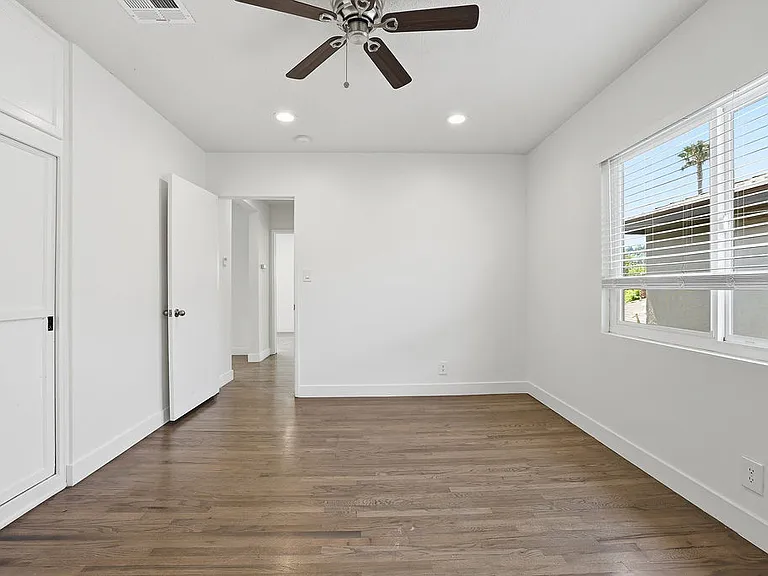 14153 Moorpark St — Photo 18
