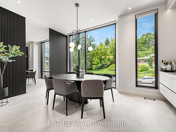 5th image of 322 Perrier Ave