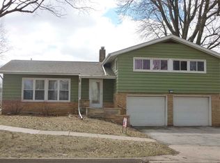 104 E 7th St, West Liberty, IA 52776