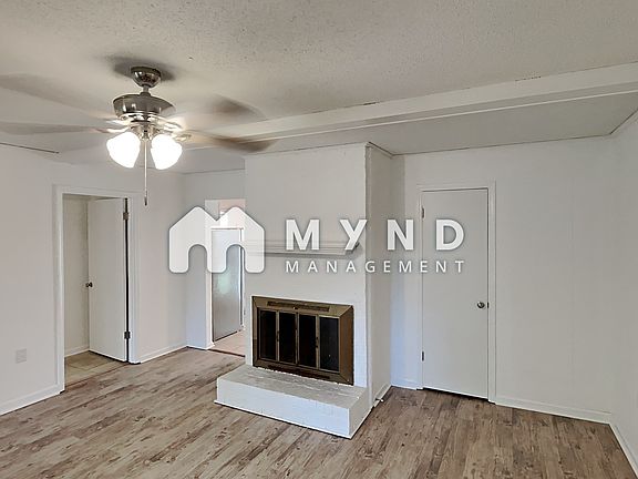 3rd image of 6668 Hartford Dr