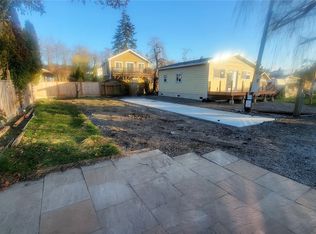 7570 Terrill Dr, Blaine, WA 98230