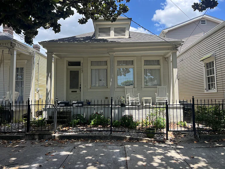 1119 1/2 Cadiz St — Photo 8
