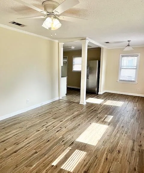 3602 Belmede Dr — Photo 2