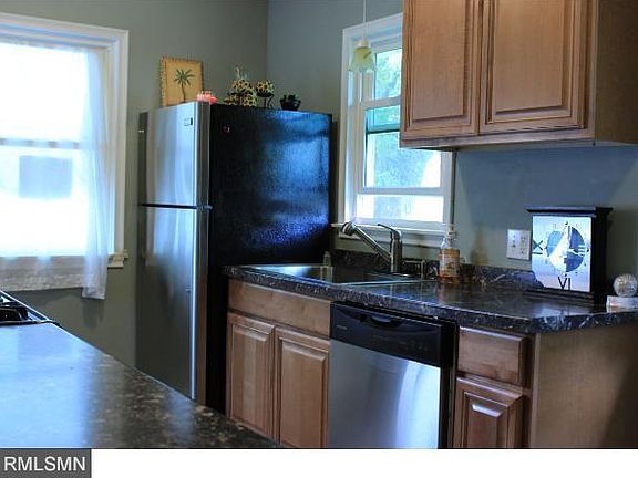 4th image of 1046 Hancock St