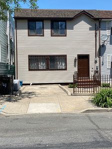 100 Kearney Ave, Jersey City, NJ, 07305