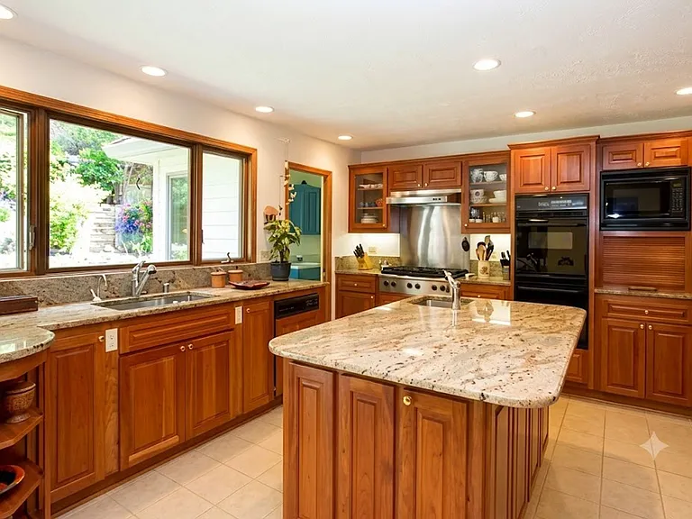 18132 Westview Dr — Photo 10
