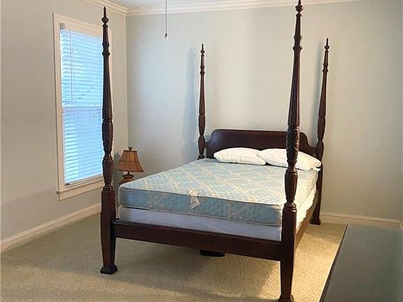5th image of 798 Mallery St APT 18