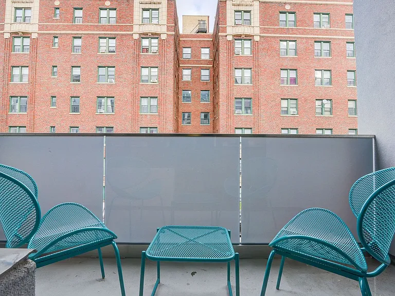 125 S Harrison St — Photo 7