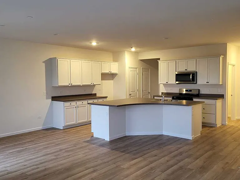 2227 Horseshoe Cir #2227 — Photo 10