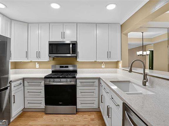 2nd image of 220 Renaissance Pkwy NE APT 1201