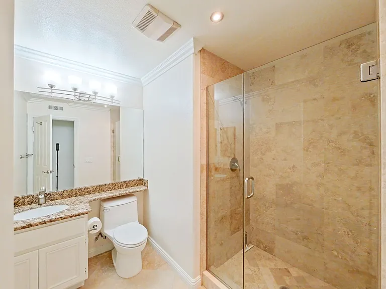 5 Avenida Brio — Photo 13