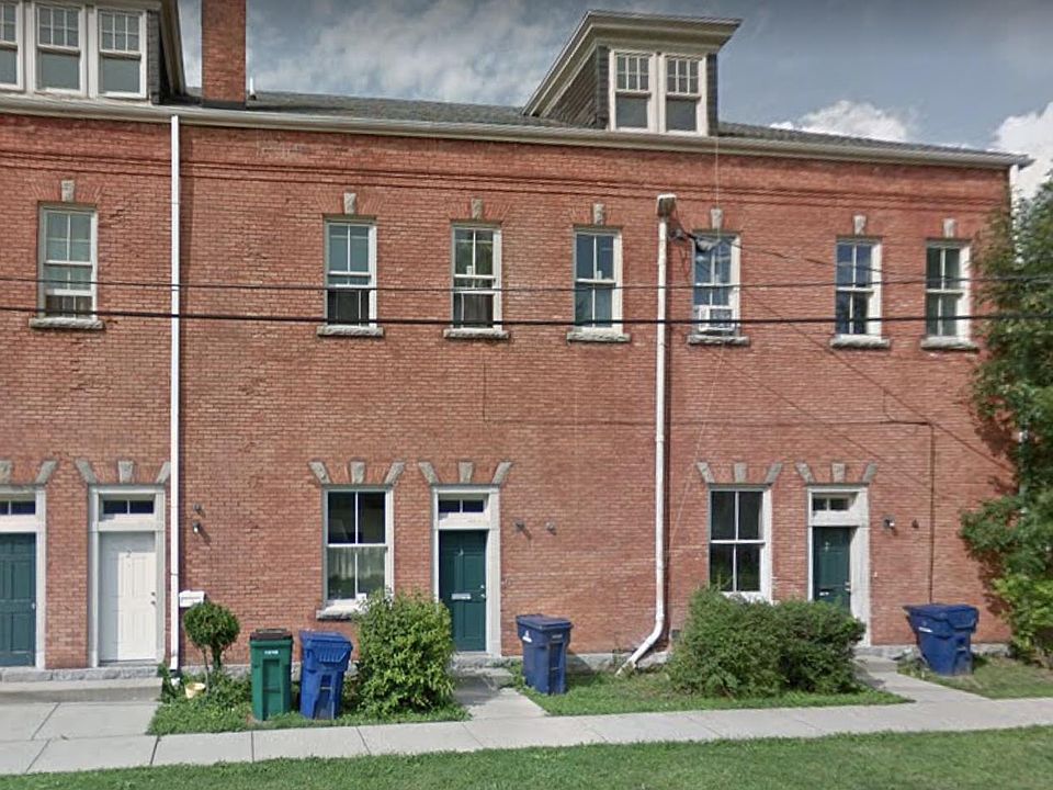 1st image of 131 Southside Pkwy APT 2
