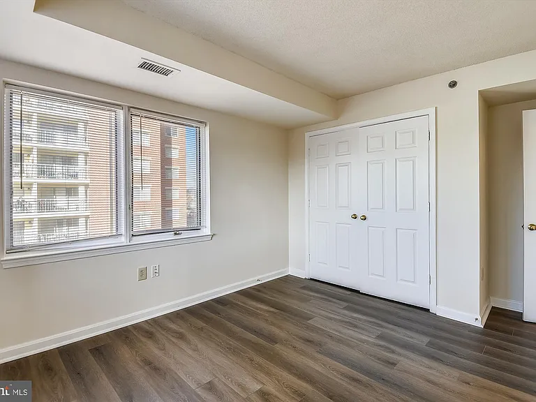 610 N West St #305 — Photo 12