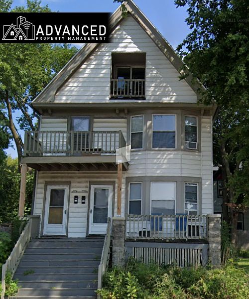 1st image of 926 E North Ave