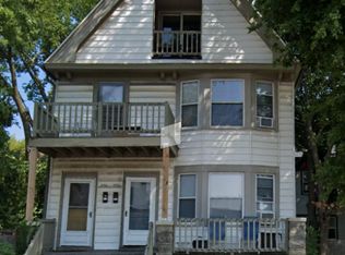926 E North Ave, Milwaukee, WI 53212