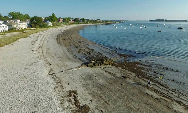 Willard Beach, 2 miles from property