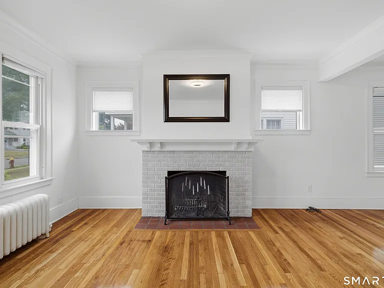 65 Dover Rd — Photo 16