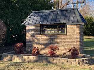 101 Freeman Green Dr APT 2C, Elizabethtown, KY 42701