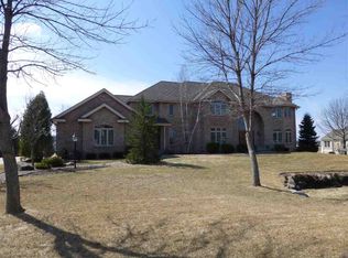 14 Turnwood Cir, Verona, WI 53593
